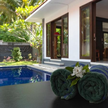 Villas Anna Bali ロヴィーナ エクステリア 写真