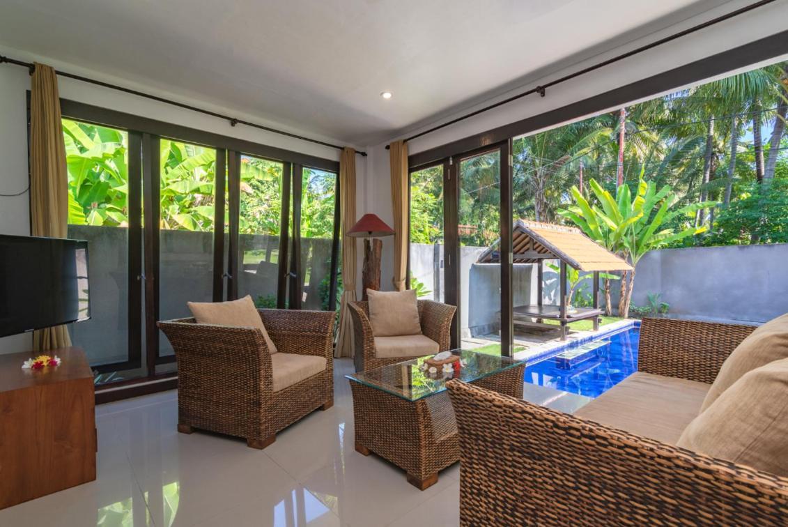 Villas Anna Bali ロヴィーナ エクステリア 写真
